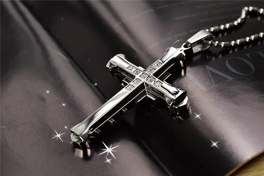 New Male Crystal Cross Jesus Pendant Gold/Black/Blue Color Zirconia Cross Pendant Necklace Stainless Steel Jewelry