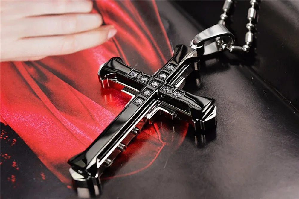 New Male Crystal Cross Jesus Pendant Gold/Black/Blue Color Zirconia Cross Pendant Necklace Stainless Steel Jewelry
