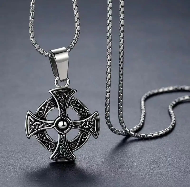 Vintage Nordic Celtic Knot Pattern Cross Necklace Pendant for Men Stainless Steel Chain Jewelry Amulet Necklace Wholesale
